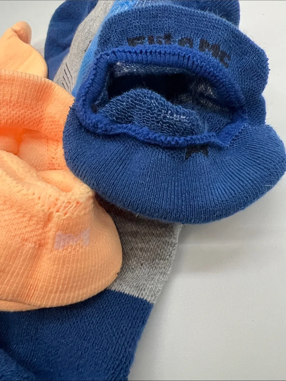 Feetures Elite Max Cushion No Show Tab Running Socks Medium 2 Pack New
